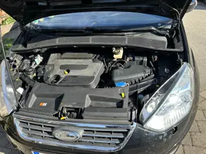 Ford Galaxy 2.0 TDCi Bild 3
