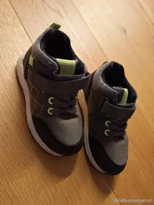 Sneaker Gr. 25
