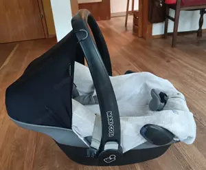 Maxi Cosi Pebble Babyschale Autokindersitz Bild 3