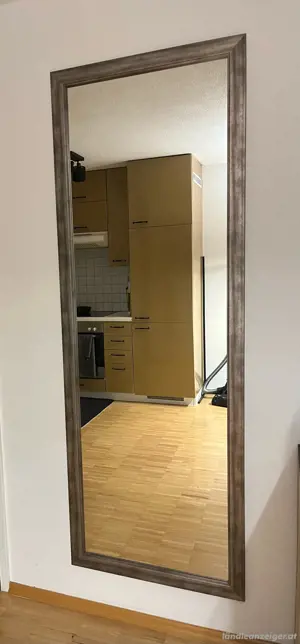 Toller Spiegel