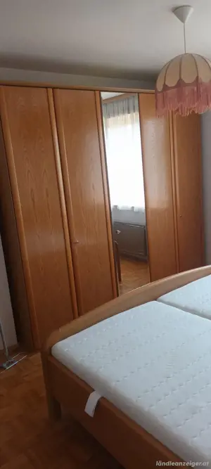 Schlafzimmermöbel Bild 2