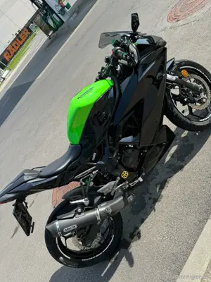 Kawasaki Ninja 125 Bild 2