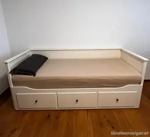 Tagesbett neuwertig