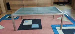 Couchtisch mit Glasplatte 