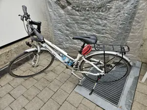 Damenfahrrad sehr guter Zustand, kaum gefahren Bild 7