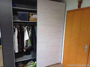 Schlafzimmerschrank
