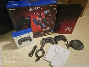 PS5 Sony spider man 2 spielkonsole mit 2 controller  Bild 3