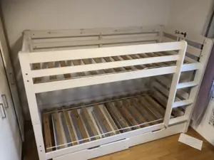 Kinderstockbett mit Lattenrost 