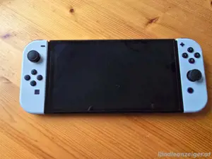 Nintendo switch OLED Modell mit mario kart Nintendo switch OLED Modell mit mario kart Nintendo switc Bild 2