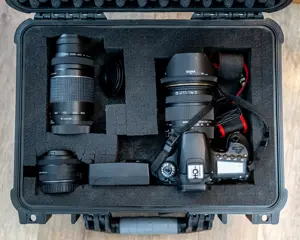 Canon Eos 60D Sigma 17-50 f2.8 mit koffer. Bild 3