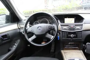 Mercedes Benz E300 T Elegancw BlueEfficiency CDI Aut. Bild 9