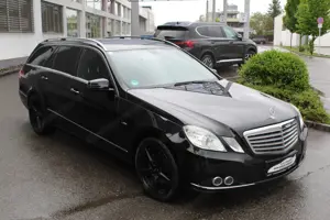 Mercedes Benz E300 T Elegancw BlueEfficiency CDI Aut. Bild 3