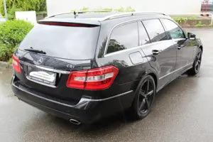 Mercedes Benz E300 T Elegancw BlueEfficiency CDI Aut. Bild 6
