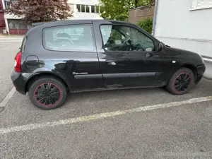 Renault Clio Bild 2