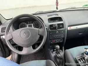 Renault Clio Bild 4