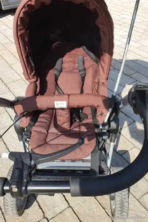 Teutonia Kinderwagen mit Schale Bremse und Sonnenschirm Bild 4