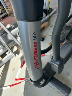 Life Fitness 95X Achieve Elliptical Cross-Trainer