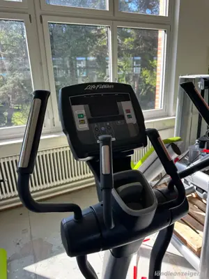 Life Fitness 95X Achieve Elliptical Cross-Trainer Bild 4