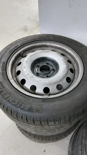 4 x Sommerreifen mit Stahlfelgen passend für VW Multivan T5 Bild 2