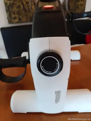 Hometrainer - Fitnessgerät  Bild 4