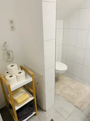 Helle 2 Zimmer Wohnung  Bild 5