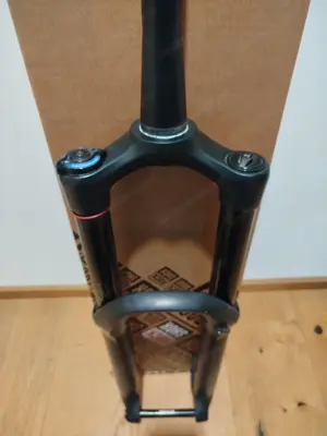Rock Shox Yari 180mm Bild 2