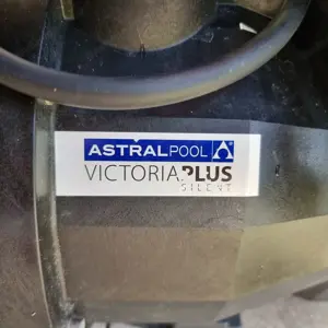 AstralPool Victoria Plus Silent - Pool Filterpumpe mit 0,8 kW   11m3 Bild 2