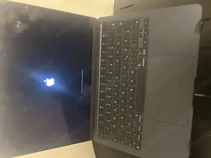 Apple Macbook Air 2   | M3 | 8GB | 256 GB SSD