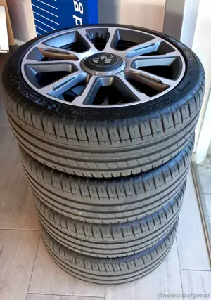 original Abarth Aluräder 17' mit Michelin Sport  Bild 3