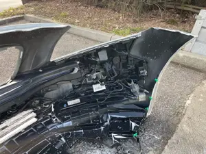 Verkaufe Stoßstange VOLVO V40 Bild 3
