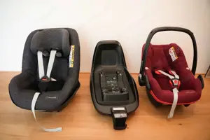 Maxi-Cosi Family Set (Babyschale, Kindersitz und Basisstation)
