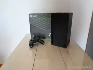 Xbox serie X spielkonsole mit controller 