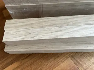 Hochwertige Eichenholzkantel mit 3x3cm und 90cm Länge