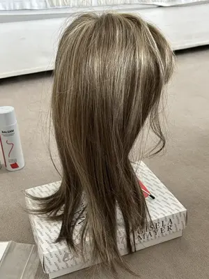 Perücke Damen Langhaar Bild 2