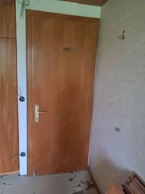 9 Türen mit Türstock  Bild 2