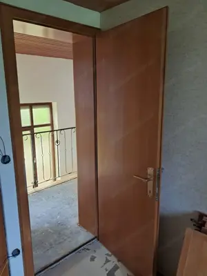9 Türen mit Türstock  Bild 4