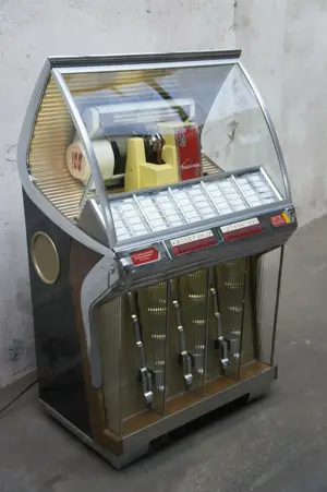 Seeburg HF 100 R Musikbox  Jukebox Bild 11