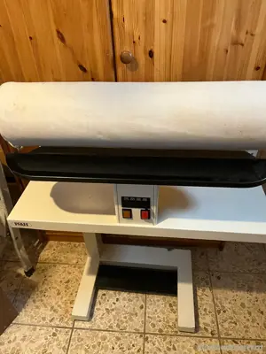 Pfaff Bügelmaschine 