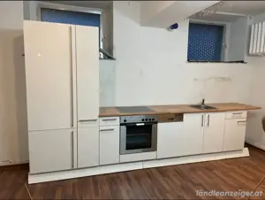 Küche mit Geräten  Bild 4