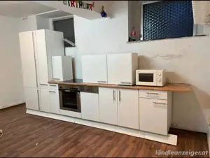 Küche mit Geräten  Bild 2