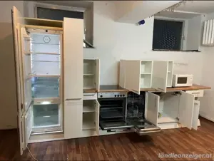 Küche mit Geräten  Bild 3