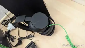 Xbox serie x mit kopförer , 2 controller und Samlung videospiel  Bild 2