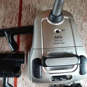 AEG Electrolux Staubsauger Bild 2
