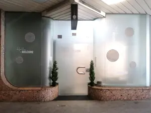 Kleines Ladengeschäft in Passage in Dornbirn, mit WLAN, Miniküche und Dusche +WC