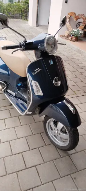 Vespa 250 GTS 
