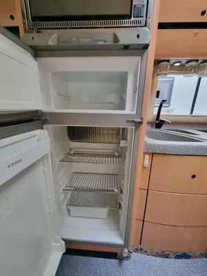 Laika Kreos 3010g Traumwohnmobil für 2 Bild 6