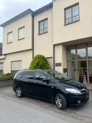 Mazda 5, 7-Sitzer, TÜV bis 10.2025 + 4 Monate Bild 3