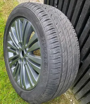 Sommerreifen Semperit 225 50R17 ALU-Kompletträder