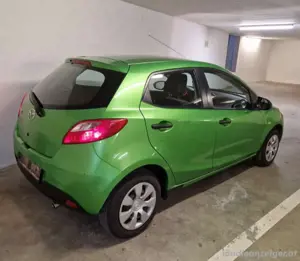 Mazda 2.  Service gepflegt  Bild 2