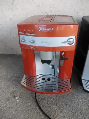 3 Kaffeevollautomaten DE Longhi Magnifica für Bastler  mit Reinigungsbedarf Servicebedarf. Bild 3